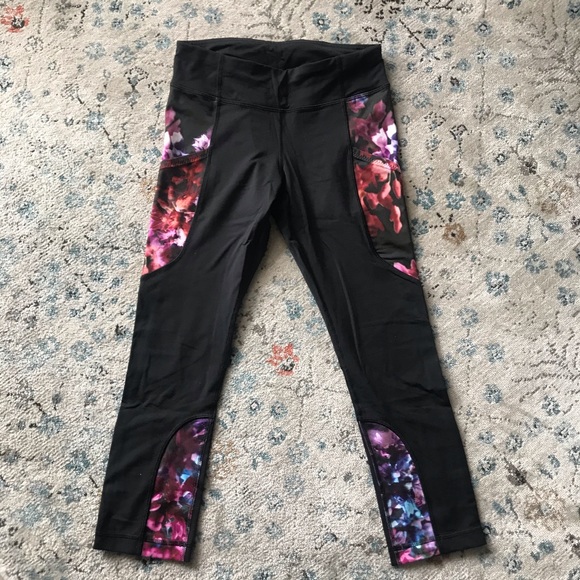 Lululemon Run: Spring Has Sprung Legging - Picture 3 of 9